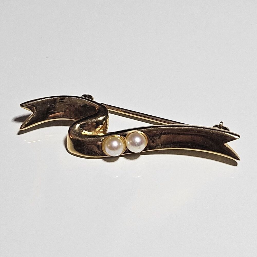 1984 AVON Representative Presidents Club Ribbon Pin Faux Pearls Gold Tone